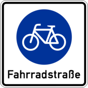 Ein unbekanntes Zeichen - Bisher gibt es in Gütersloh noch keine einzige Fahrradstraße.