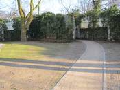 Bild 2: Der Verbindungsweg aus Richtung Ottilienstraße Bild 2: Der Verbindungsweg aus Richtung Ottilienstraße