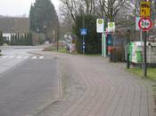 Bild 2: Für Fahrer von hohen Lkw gibt es einen Vorwegweiser