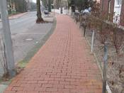 Bild 7: Vermutlich wurden die Spurrillen durch kommunalen Reinigungsfahrzeuge verursacht Bild 7: Vermutlich wurden die Spurrillen durch kommunalen Reinigungsfahrzeuge verursacht