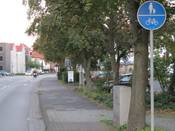 Bild 6: Plötzlich ist der Gehweg wieder benutzungspflichtig Bild 6: Plötzlich ist der Gehweg wieder benutzungspflichtig