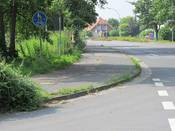 Bild 1: Der Geh-/Radweg ist auch in Gegenrichtung benutzungspflichtig Bild 1: Der Geh-/Radweg ist auch in Gegenrichtung benutzungspflichtig