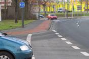 Bild 2: Ab der Einmündung Alte Wiedenbrücker Straße ist der Radweg auch in Gegenrichtung benutzungspflichtig Bild 2: Ab der Einmündung Alte Wiedenbrücker Straße ist der Radweg auch in Gegenrichtung benutzungspflichtig
