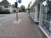 Bild 7: Der Radweg und der Gehweg sind mit jeweils ca. 1 m erheblich zu schmal.