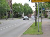 Bild 3: Fahrzeugführer dürfen nicht links abbiegen. Bild 3: Fahrzeugführer dürfen nicht links abbiegen.