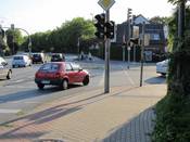 Bild 5: Die Freigabezeit (grün) für Radfahrer ist wesentlich kürzer als für die Kfz Bild 5: Die Freigabezeit (grün) für Radfahrer ist wesentlich kürzer als für die Kfz