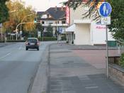 Bild 5: Hier dürfen Radfahrer auf die Fahrbahn wechseln Bild 5: Hier dürfen Radfahrer auf die Fahrbahn wechseln